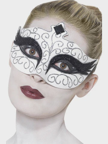 Masquerade Mask - Gothic Swan Eyemask